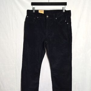 NWT.. LEVI'S.. black courderoy pants..